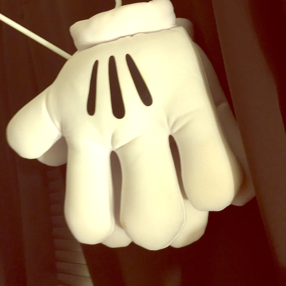 Mickey Mouse gloves